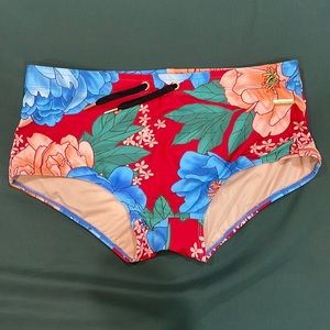 Skull & Bones hybrid shorts